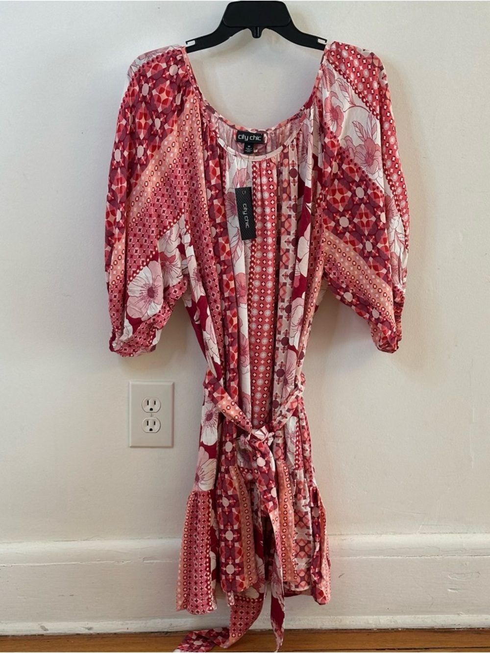 City Chic Patchwork Floral Viscose Cosmo Print Dress, Plus Size, Flowy Mini, New - Picture 13 of 13